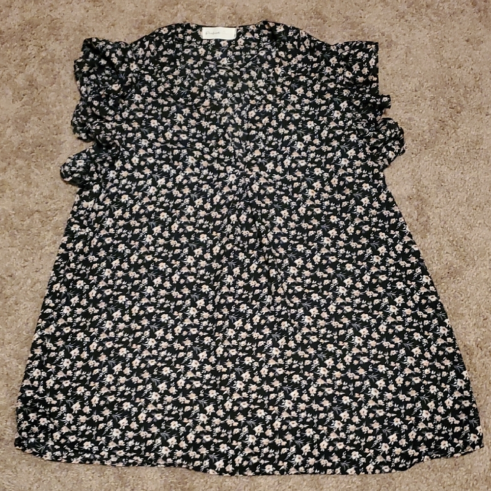 Peach Floral Black Top by Perfect Peash. Size Small - Picture 4 of 7